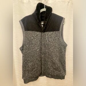 Armani Exchange woman’s faux fur lined black white peppered color vest size XL